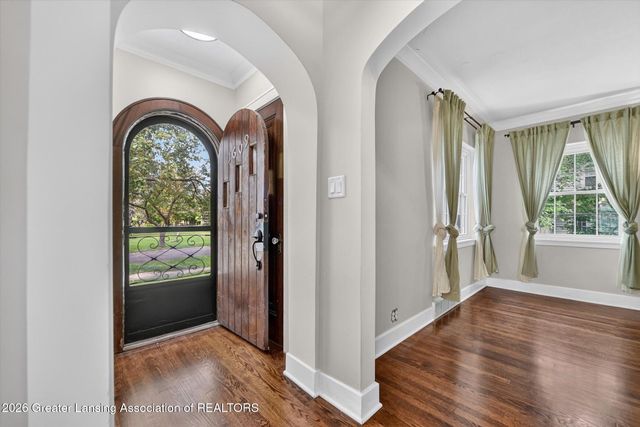 1609 W Lenawee Street, Lansing, MI 48915