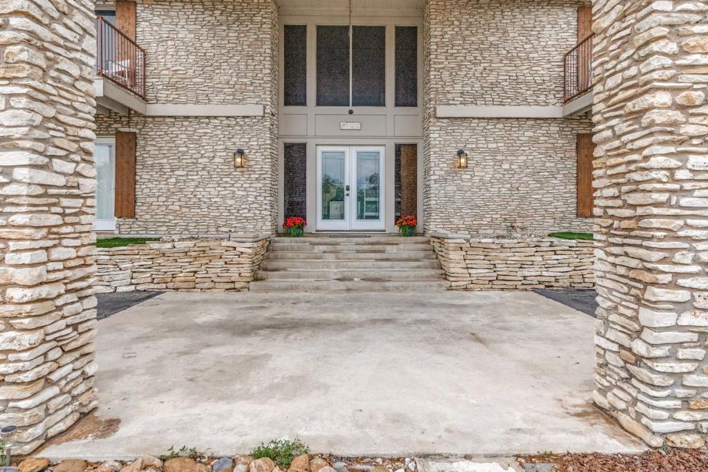 13207 Mansfield DR, Austin, TX 78732