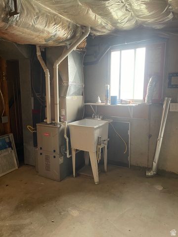 423 N 900 E, Mt Pleasant, UT 84647