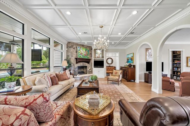 4703 Breezy Point Drive, Kingwood, TX 77345