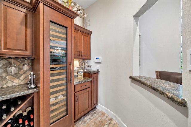 4703 Breezy Point Drive, Kingwood, TX 77345