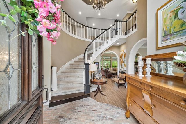 4703 Breezy Point Drive, Kingwood, TX 77345