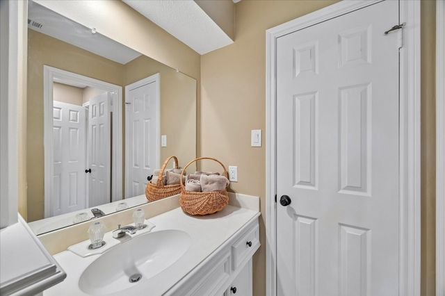 4703 Breezy Point Drive, Kingwood, TX 77345