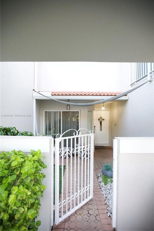 4432 NW 98th Ave, Doral, FL 33178