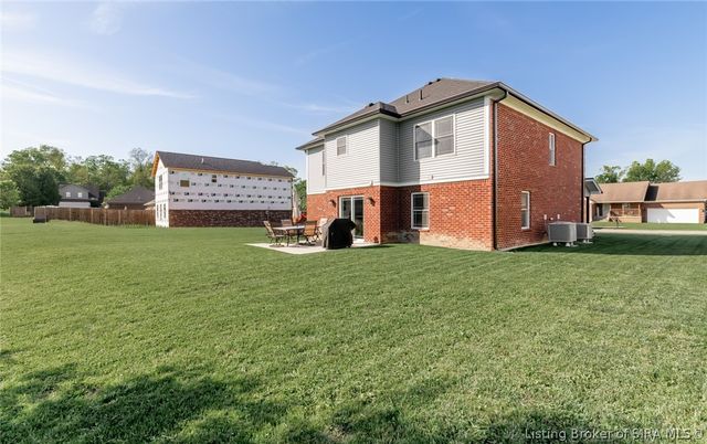 6407 Sunset Loop, Charlestown, IN 47111