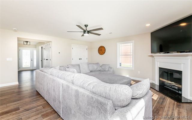6407 Sunset Loop, Charlestown, IN 47111