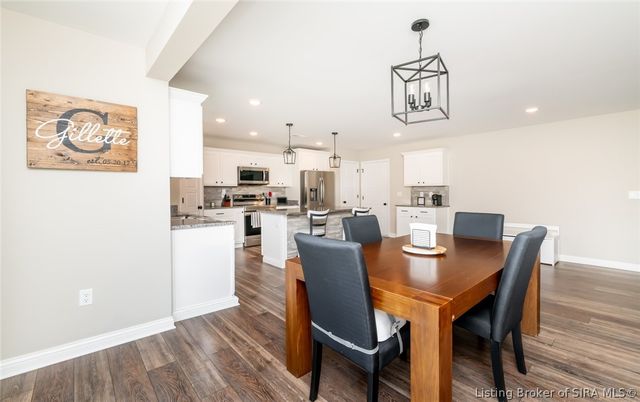 6407 Sunset Loop, Charlestown, IN 47111