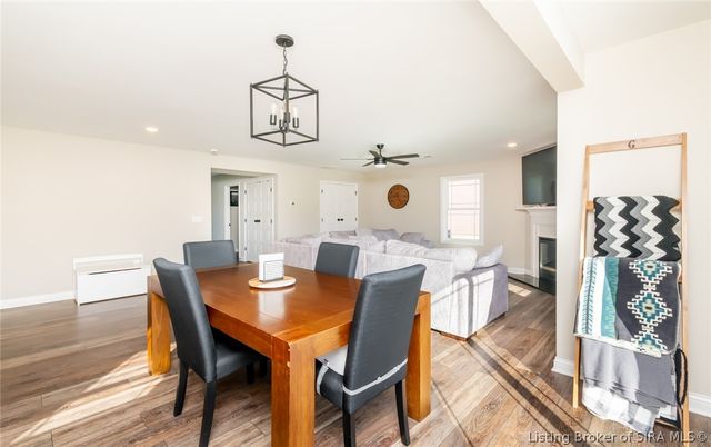 6407 Sunset Loop, Charlestown, IN 47111