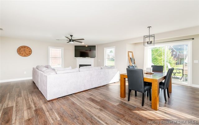 6407 Sunset Loop, Charlestown, IN 47111