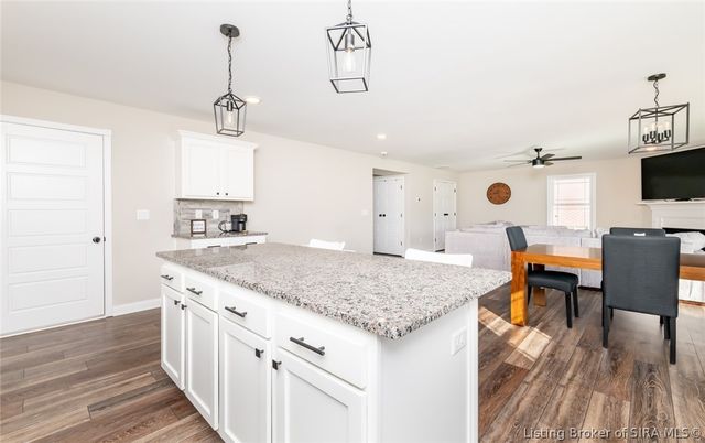 6407 Sunset Loop, Charlestown, IN 47111