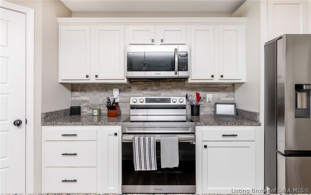 6407 Sunset Loop, Charlestown, IN 47111