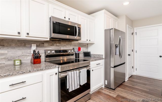 6407 Sunset Loop, Charlestown, IN 47111