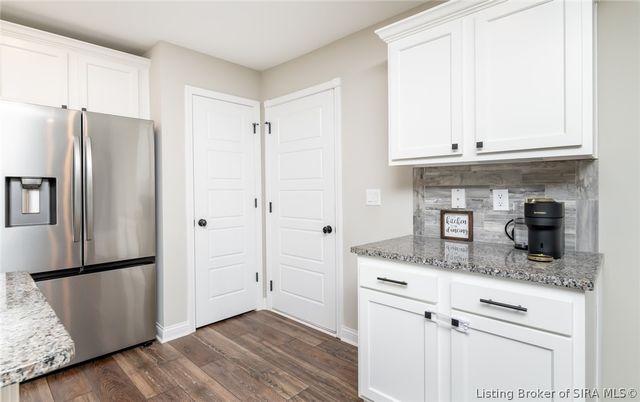 6407 Sunset Loop, Charlestown, IN 47111