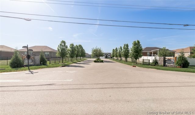 6407 Sunset Loop, Charlestown, IN 47111