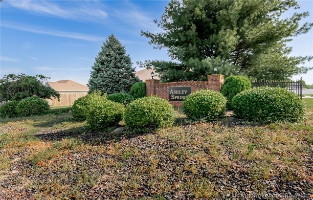 6407 Sunset Loop, Charlestown, IN 47111