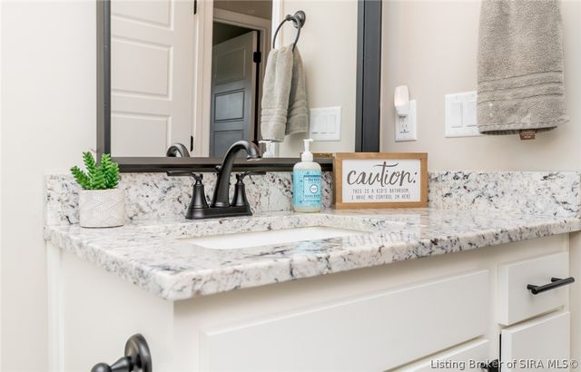 6407 Sunset Loop, Charlestown, IN 47111