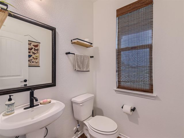 6521 Carriage Pines DR, Del Valle, TX 78617