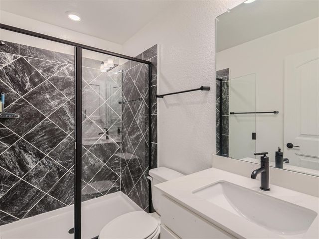 6521 Carriage Pines DR, Del Valle, TX 78617