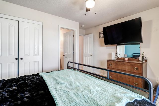 2520 48th Street NE, Rio Rancho, NM 87144