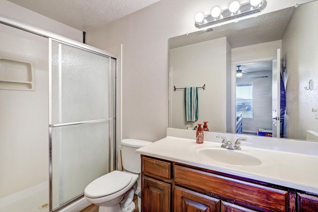 2520 48th Street NE, Rio Rancho, NM 87144