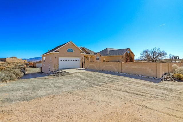 2520 48th Street NE, Rio Rancho, NM 87144