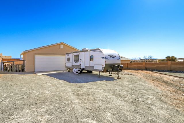 2520 48th Street NE, Rio Rancho, NM 87144