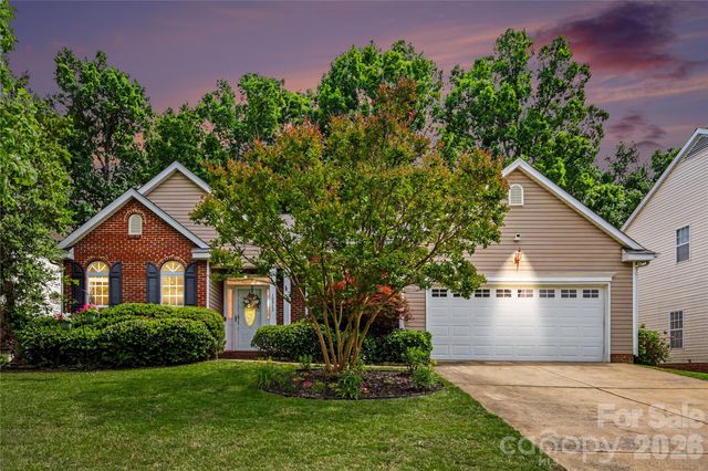 10312 Fairbourne Court, Charlotte, NC 28269
