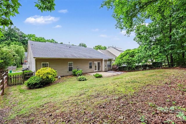 10312 Fairbourne Court, Charlotte, NC 28269