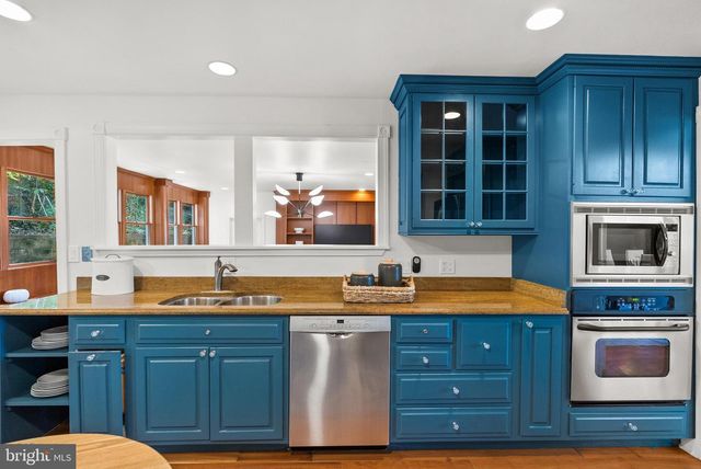 9112 RIVERSIDE DR, Fort Washington, MD 20744