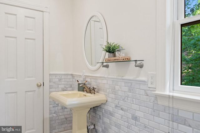 9112 RIVERSIDE DR, Fort Washington, MD 20744
