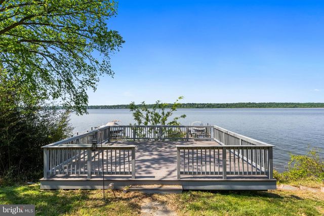 9112 RIVERSIDE DR, Fort Washington, MD 20744