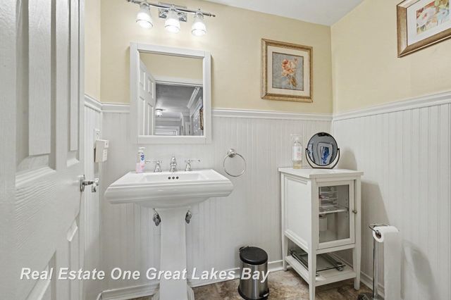 1510 Helen Street, Bay City, MI 48708