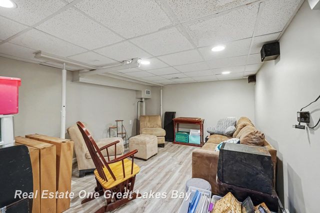 1510 Helen Street, Bay City, MI 48708