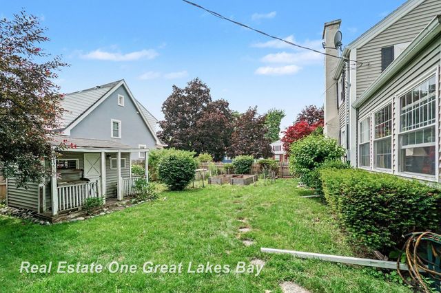 1510 Helen Street, Bay City, MI 48708