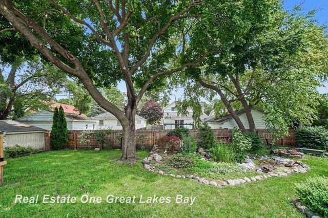 1510 Helen Street, Bay City, MI 48708