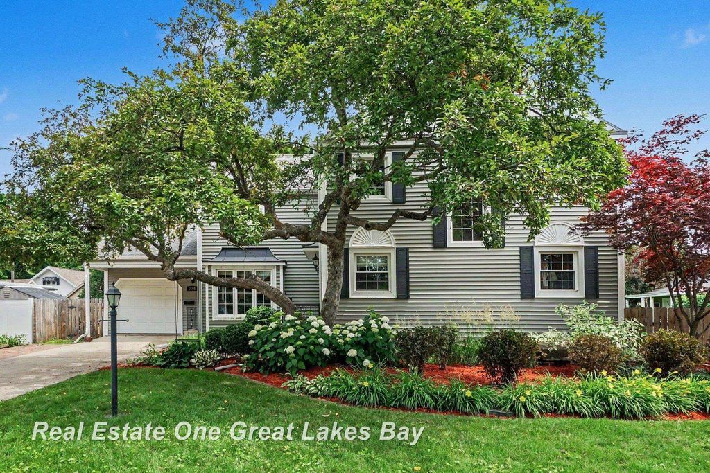 1510 Helen Street, Bay City, MI 48708