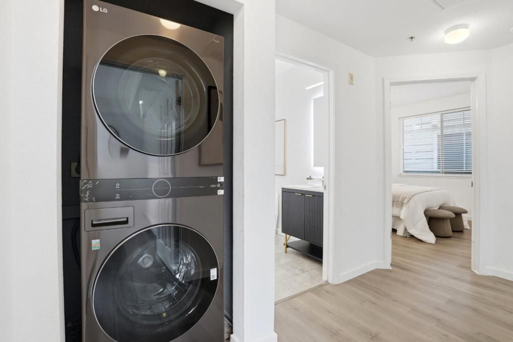 Image 25 of property listing at 1400 El Camino Real 234, South San Francisco, CA 94080