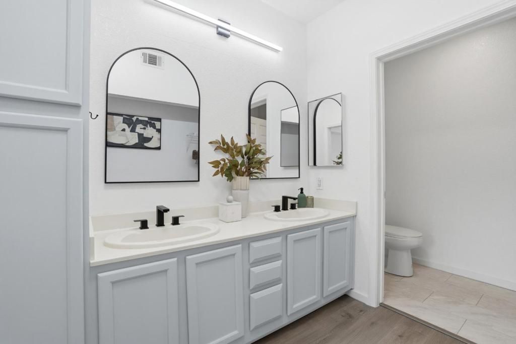 Image 32 of property listing at 1400 El Camino Real 234, South San Francisco, CA 94080