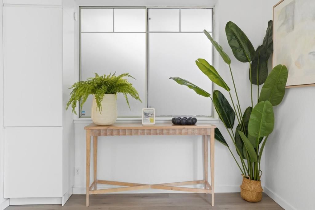 Image 8 of property listing at 1400 El Camino Real 234, South San Francisco, CA 94080