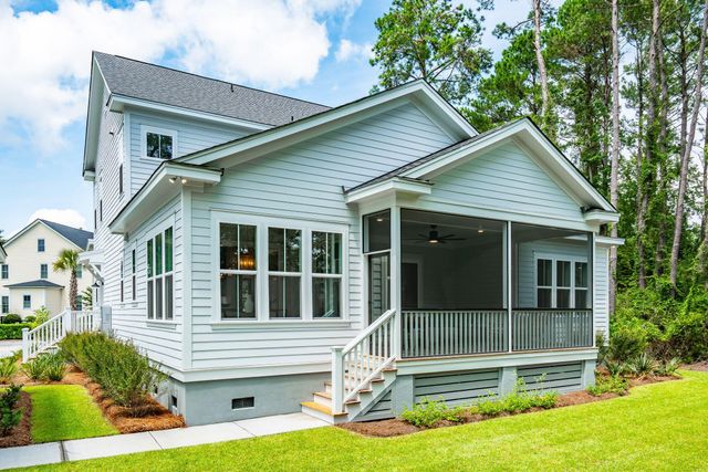 140 Oakview Lane, Wando, SC 29492