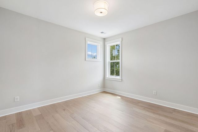 140 Oakview Lane, Wando, SC 29492