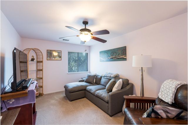 1005 Doras DR, Pflugerville, TX 78660