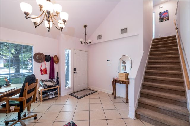 1005 Doras DR, Pflugerville, TX 78660