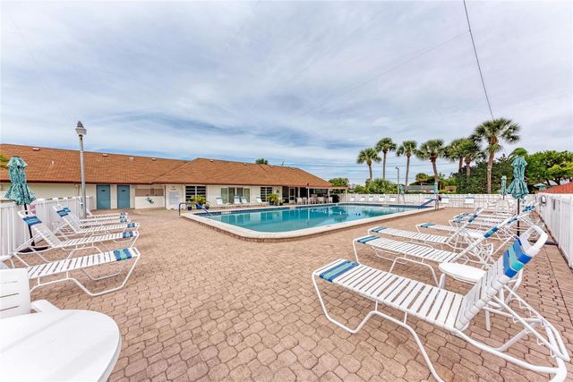 4006 36TH AVENUE DRIVE W, Bradenton, FL 34205