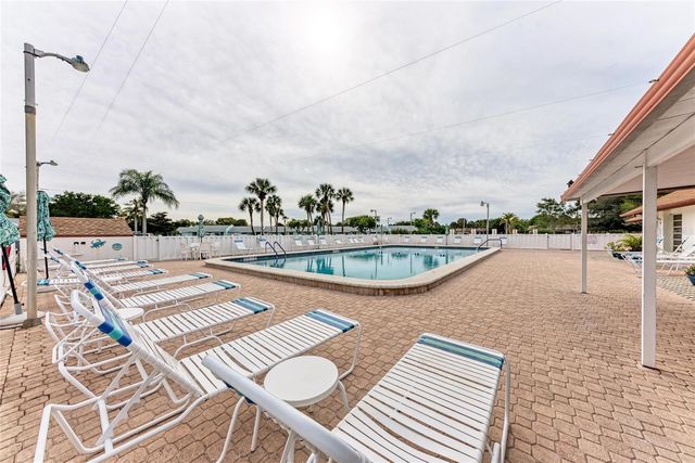 4006 36TH AVENUE DRIVE W, Bradenton, FL 34205