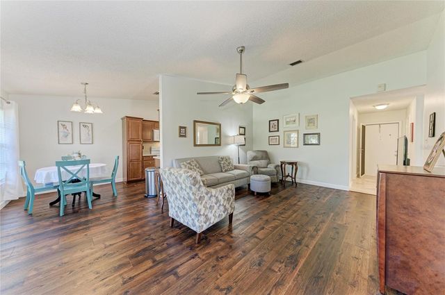 4006 36TH AVENUE DRIVE W, Bradenton, FL 34205