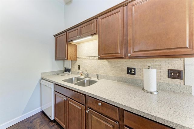 4006 36TH AVENUE DRIVE W, Bradenton, FL 34205