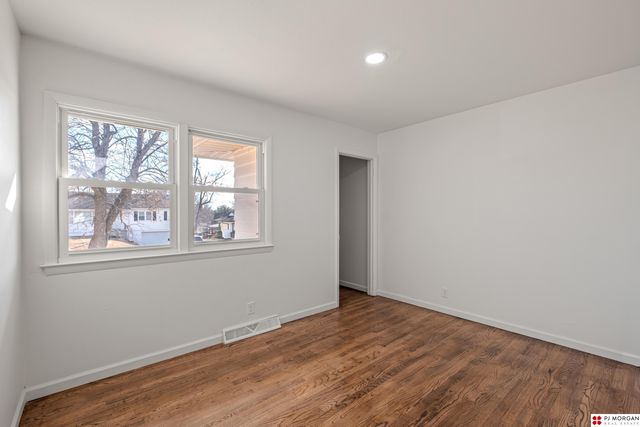 1314 Hansen Avenue, Bellevue, NE 68005