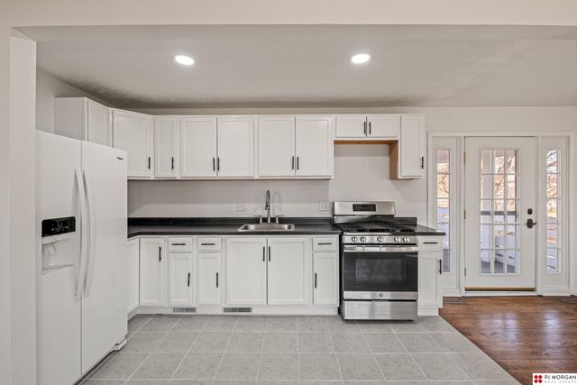 1314 Hansen Avenue, Bellevue, NE 68005