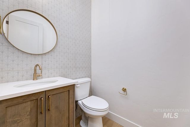 14198 N Woodpecker Ave, Boise, ID 83714